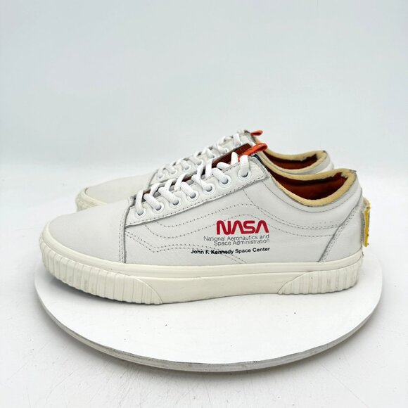 VANS X NASA Old Skool Space Voyager Men Size 9 True White Low Cut Shoes - Picture 1 of 11